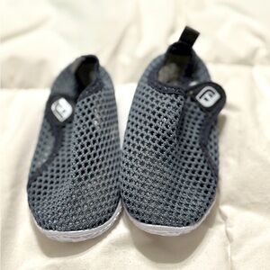 Breathable Kids Shoes in Gray